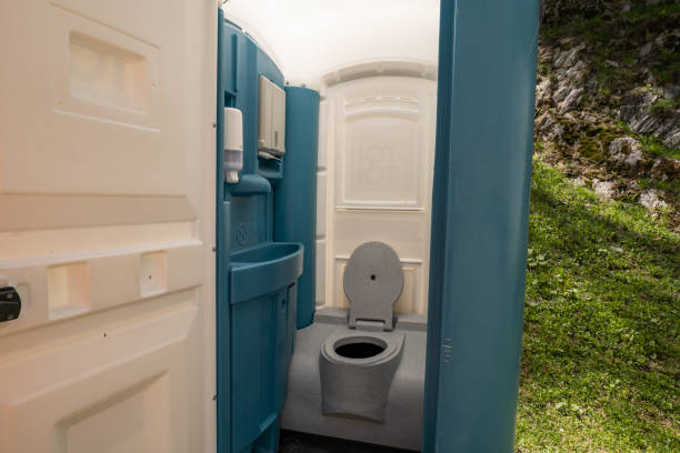 Best Portable toilet rental cost  in Larchmont, NY
